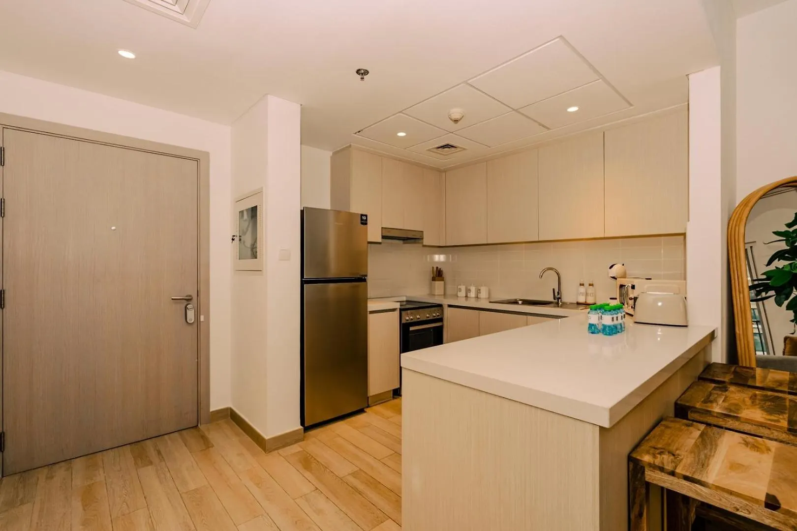Elegant 2-Bedroom Home With Sofa Bed Abu Dhabi Apartment