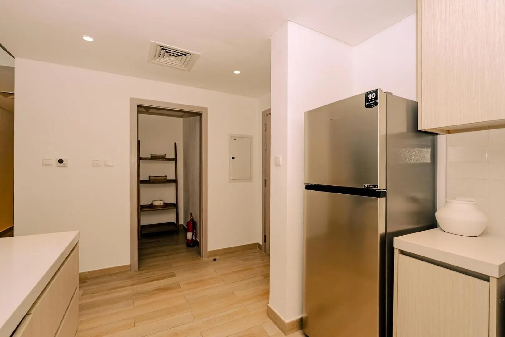 Elegant 2-Bedroom Home With Sofa Bed Abu Dhabi Apartment