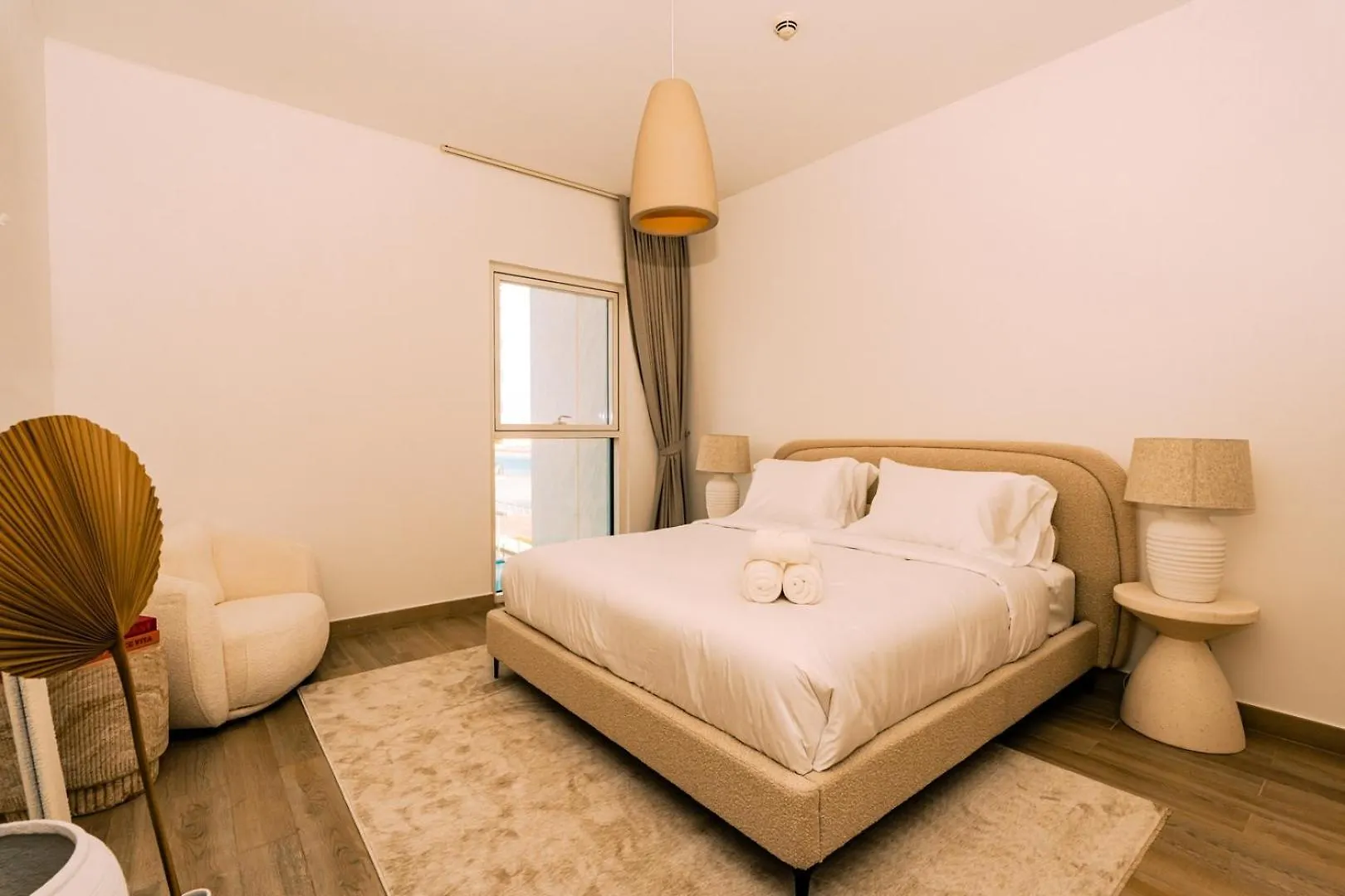 Elegant 2-Bedroom Home With Sofa Bed Abu Dhabi 0*,  United Arab Emirates